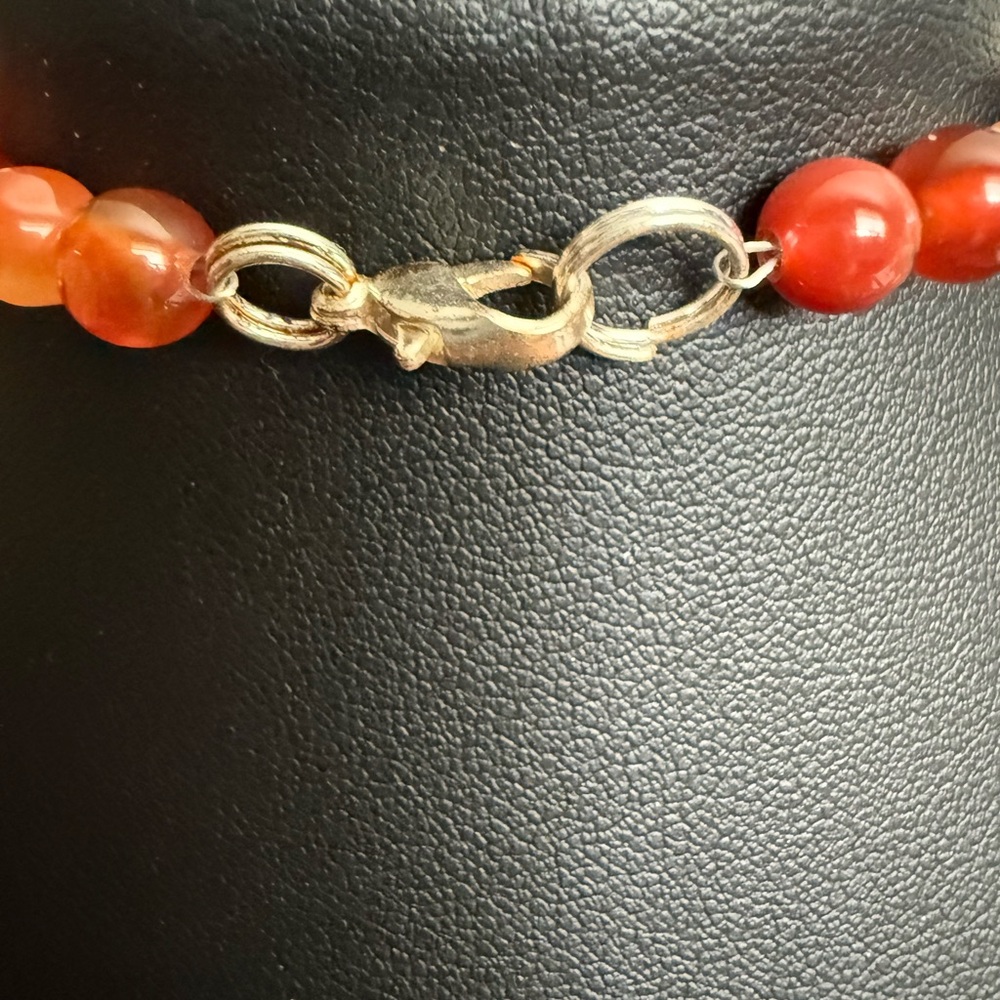 Red and Brown Carnelian Bear Pendant Necklace - Picture 5 of 11